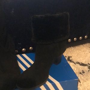 Anne Klein ankle booties, fluffy fold-over Size 8.5.